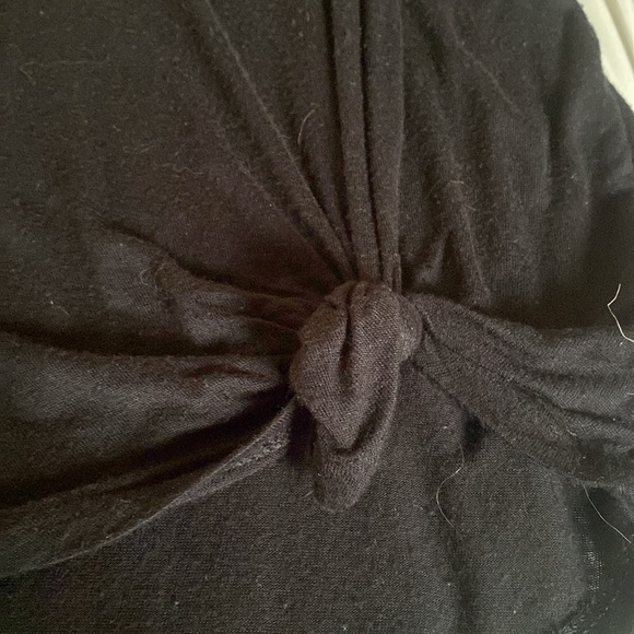 basic tank top - Picture 3 of 3